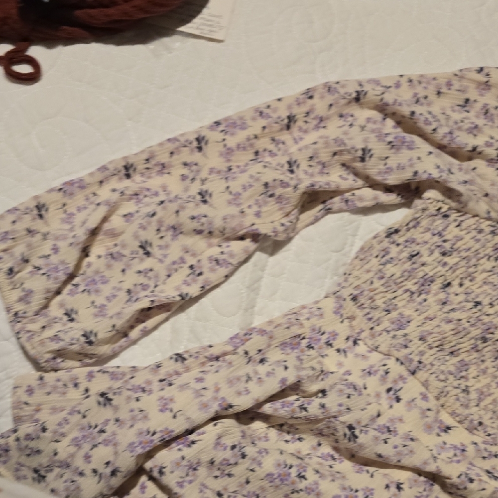 Torrid Purple and Cream Floral Blouse - Picture 4 of 4